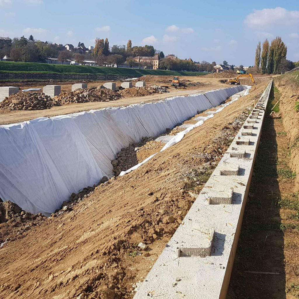 Nudimo široki raspon geodetskih usluga, kako za privatne stranke tako i za tvrtke te javne ustanove